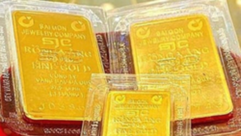 Mua vàng qua ngân hàng trầy trật, lên chợ mạng bao nhiêu cũng có