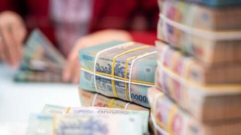 Một ngân hàng vừa tăng mạnh lãi suất tiết kiệm sau 3 tháng không thay đổi