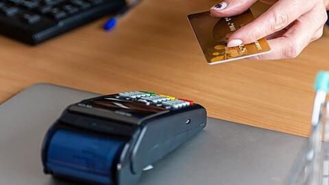 Người dùng ngân hàng chú ý: Xuất hiện loạt rủi ro mất tiền trong thẻ, chỉ mở thanh toán trực tuyến khi có nhu cầu và tắt ngay khi hoàn tất giao dịch