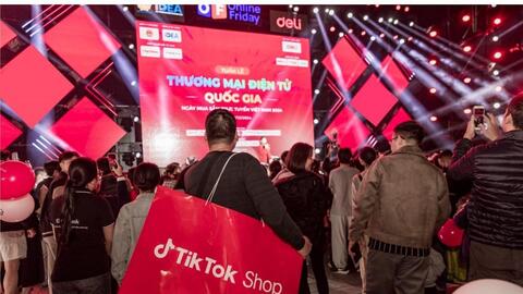Bùng nổ livestream, hàng Việt lên ngôi cùng TikTok Shop