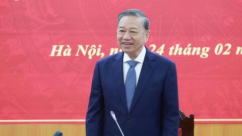 Đẩy mạnh tháo gỡ rào cản, “điểm nghẽn”, bãi bỏ ít nhất 30% điều kiện kinh doanh