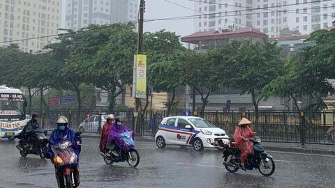 Ngày 30/6, Hà Nội có lúc có mưa rào và dông