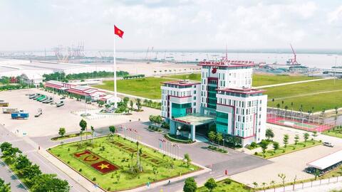 Gỡ 'nút thắt' hạ tầng thương mại biên giới Việt Nam - Campuchia