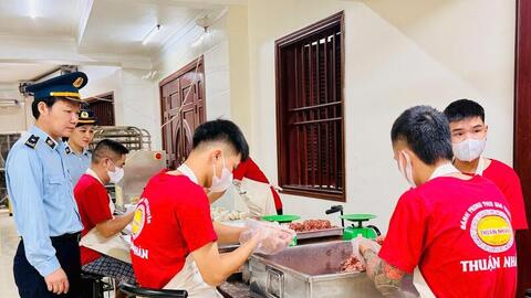 Thanh Hóa siết chặt kiểm soát thị trường dịp Trung thu