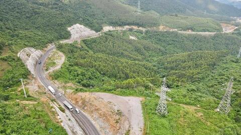 Mưa lớn kéo dài, Gia Lai chủ động ứng phó sạt lở đèo An Khê