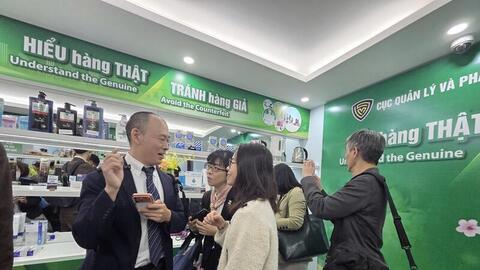 Khai mạc Phòng trưng bày Hàng thật – Hàng giả lần thứ 18
