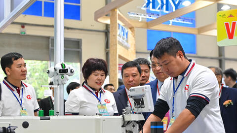Công nghệ robot AI được giới thiệu tại HanoiTex & HanoiFabric 2025