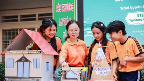 Hội trại Sáng tạo STEM 2025 khơi nguồn đam mê khoa học