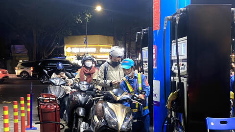 Giá xăng dầu hôm nay 22/1/2026: Đảo chiều đi xuống