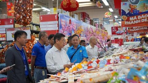 TP. Hồ Chí Minh: Nguồn hàng Tết dồi dào, giá cả ổn định