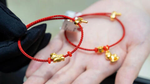 Giá vàng hôm nay (22/4): Mất mốc 4.800 USD