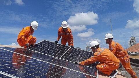 EVNHCMC đẩy mạnh nhiều giải pháp thúc đẩy điện mặt trời mái nhà
