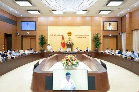 Tăng trưởng 8% năm 2025, hoàn thành toàn diện các mục tiêu 5 năm, hướng tới bứt phá 10% GDP năm 2026