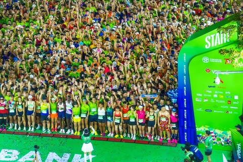 Hơn 11.000 vận động viên tham gia giải chạy biểu tượng của Hà Nội - VPBank Hanoi International Marathon 2025
