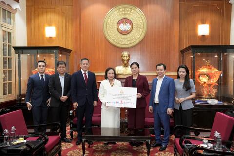 Tập đoàn TCC và SABECO trao hỗ trợ 3,622 tỷ đồng, sẻ chia cùng người dân vượt qua thiên tai