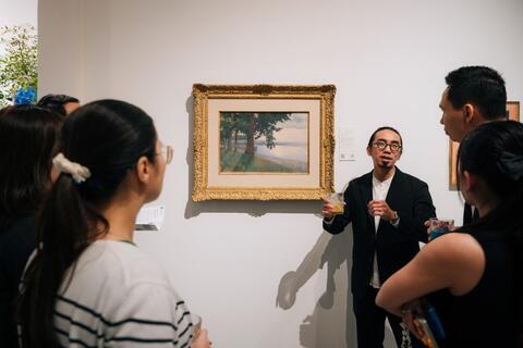 Standard Chartered tổ chức triển lãm nghệ thuật dành riêng cho khách hàng ưu tiên