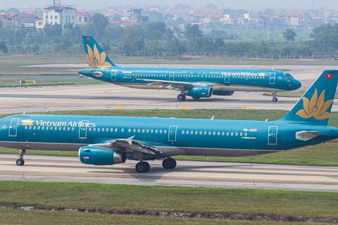 Vietnam Airlines mở bán thêm 60.000 chỗ ngồi với gần 300 chuyến bay phục vụ Tết Nguyên đán 2026