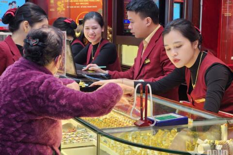 Người dân cần lưu ý khi giao dịch vàng