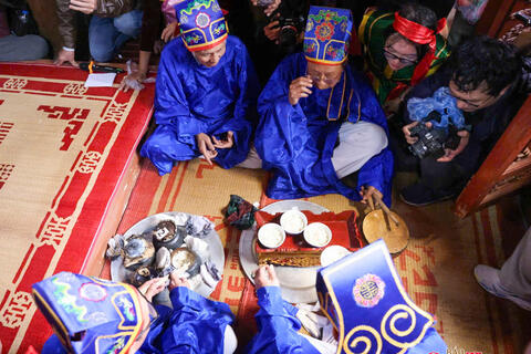 Độc đáo hội thổi cơm thi làng Thị Cấm