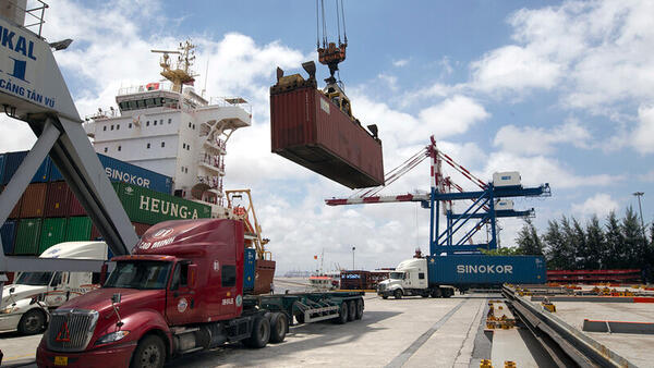 Giữ nhịp xuất khẩu trước biến động toàn cầu