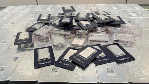 Ngày 17/4: Giá bạc hạ nhiệt, giao dịch gần 81 triệu đồng/kg