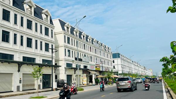 TP. Hồ Chí Minh “gỡ khó” cho hơn 60 dự án bất động sản, phấn đấu cấp 61.200 sổ hồng trong năm 2026
