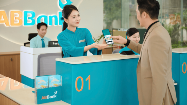 ABBank được vinh danh với hai giải thưởng quốc tế về công nghệ và ngân hàng bán lẻ