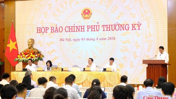 Họp báo Chính phủ: Xuất nhập khẩu 7 tháng đạt hơn 659,5 tỷ USD