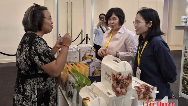 Gần 200 gian hàng tham gia Ngày hội xúc tiến giao thương Hàn - Việt
