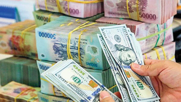 Chính sách tiền tệ cuối năm: Điều tiết thanh khoản ngắn hạn bên cạnh áp lực lạm phát