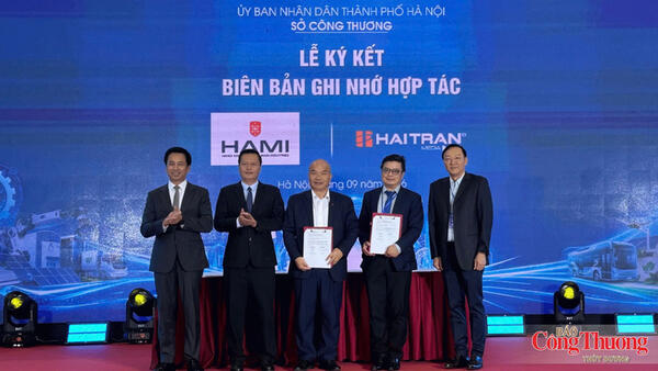 Khai mạc Hội chợ triển lãm quốc tế GREENTECH HANOI 2026