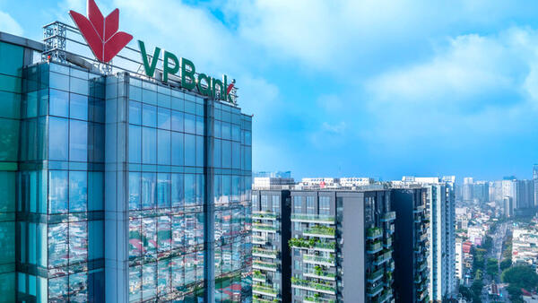 5 năm phát triển mạnh mẽ của VPBank: Mở rộng về cả quy mô và chiều sâu