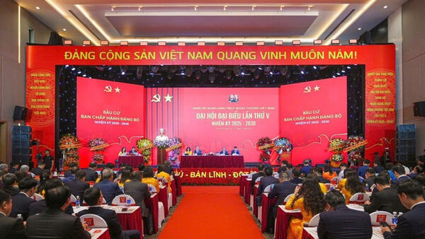 Từ “số hóa ngân hàng” đến “đổi mới phương thức lãnh đạo”: Để nghị quyết trở thành năng lực phát triển tại Vietcombank