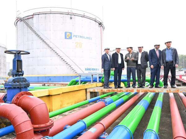 Petrolimex chung tay ‘giữ nhịp’ xăng dầu giữa biến động Trung Đông