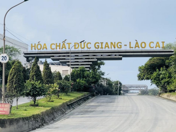 Hóa chất Đức Giang triệu tập họp cổ đông bất thường bầu bổ sung 3 thành viên HĐQT