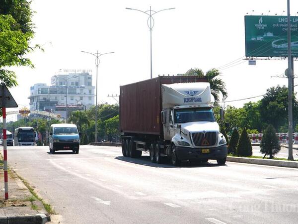 Đà Nẵng: Tăng cường quản lý, ngăn chặn vận chuyển xăng dầu trái phép