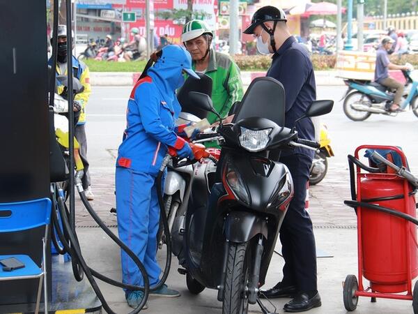 Giá xăng dầu ngày 21/5/2026: Thế giới tiếp tục giảm