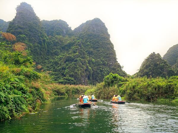 Báo cáo Du lịch Bền vững 2026 của Booking.com hé lộ cách các thế hệ tại Việt Nam đưa yếu tố bền vững vào mỗi chuyến đi
