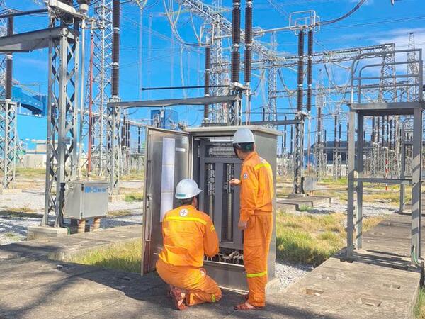 Gần 20% điện miền Bắc được "tiếp sức" từ 4 mạch 500 kV trong cao điểm nắng nóng