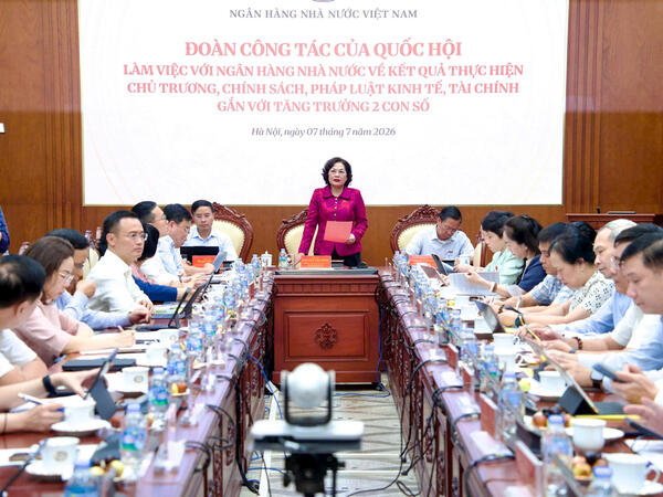 Điều hành chính sách tiền tệ phối hợp với các chính sách kinh tế vĩ mô, phấn đấu tăng trưởng 2 con số