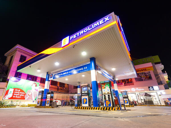 Petrolimex chốt phương án bán 23 triệu cổ phiếu quỹ