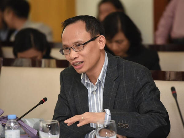 Mở rộng thị trường vốn để “chia lửa” với hệ thống ngân hàng