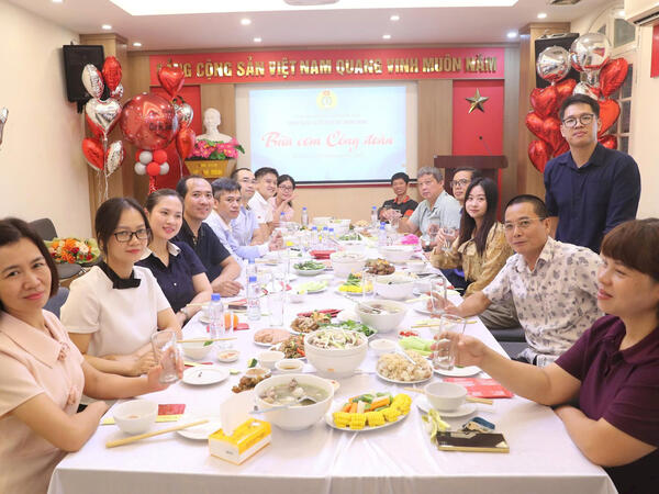 Công đoàn Cơ sở Hiệp hội Ngân hàng Việt Nam tổ chức “Bữa cơm Công đoàn”