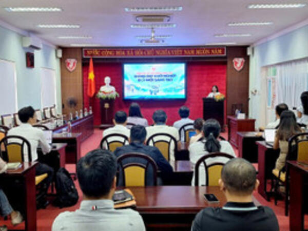 Giảng viên nguồn Đại học Huế được đào tạo khởi nghiệp đổi mới sáng tạo