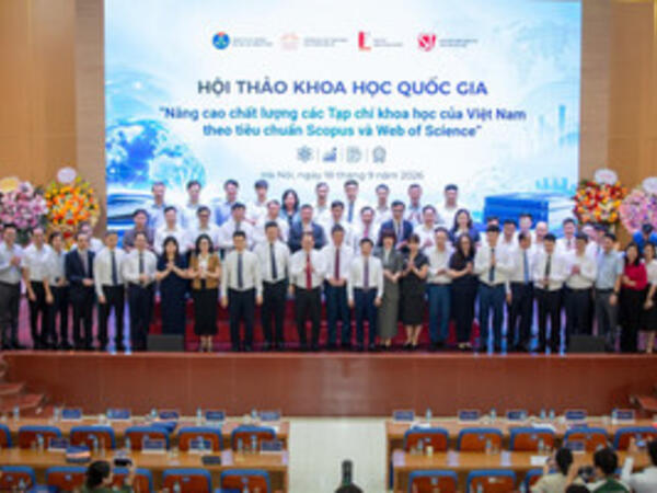 Chuyên gia bàn giải pháp nâng cao chất lượng tạp chí khoa học Việt Nam