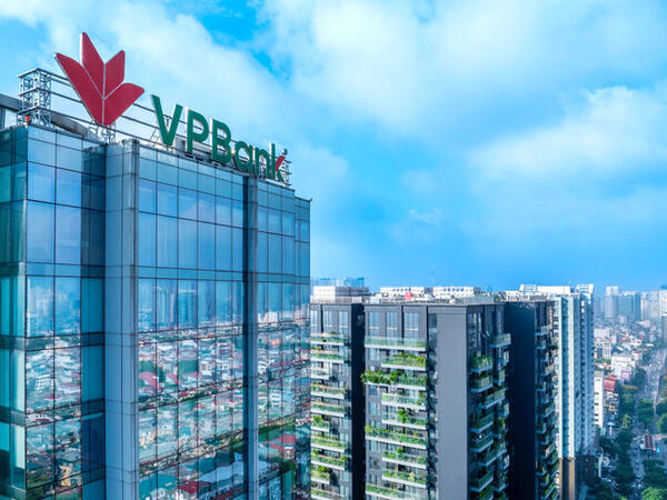 5 năm phát triển mạnh mẽ của VPBank: Mở rộng về cả quy mô và chiều sâu