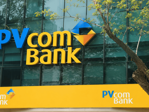 PVcomBank chuẩn bị phát hành 300 triệu cổ phiếu riêng lẻ, giá chào bán cao hơn 62% thị giá