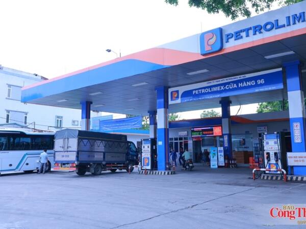 Giá xăng tăng nhẹ, dầu diesel giảm 780 đồng/lít từ 15h ngày 1/10