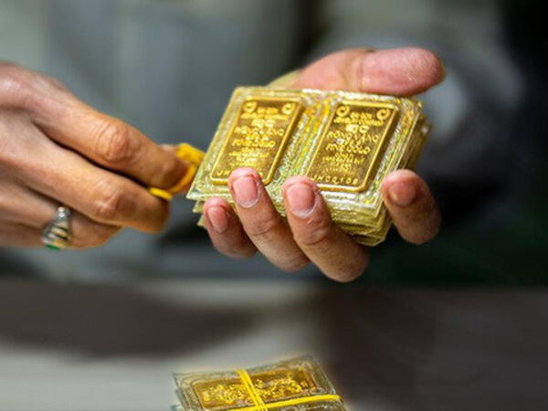 Ngày 21/10: Giá vàng trong nước và thế giới cùng giảm