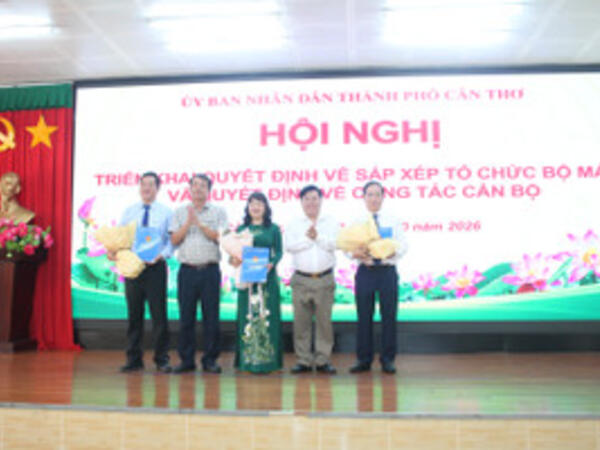 TP Cần Thơ công bố quyết định sắp xếp, tổ chức bộ máy các trường cao đẳng
